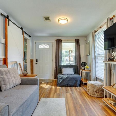 Pet-Friendly Pensacola Home With Patio And Yard! Exterior photo